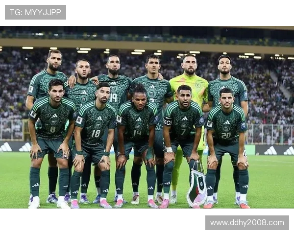 齐达内之子卢卡上演阿尔及利亚首秀助球队战乌干达展现门将风采 齐达内之子卢卡上演阿尔及利亚首秀助球队战乌干达展现门将风采