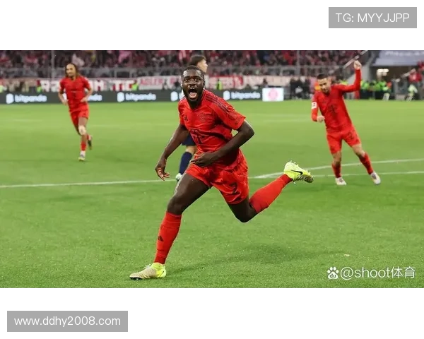 拜仁祝于帕梅卡诺27岁生日快乐 加盟以来出战164场收获6冠